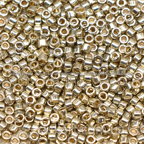 Бисер DB-1831 Miyuki Delica Beads 11/0 (металлизированный, шампанье)